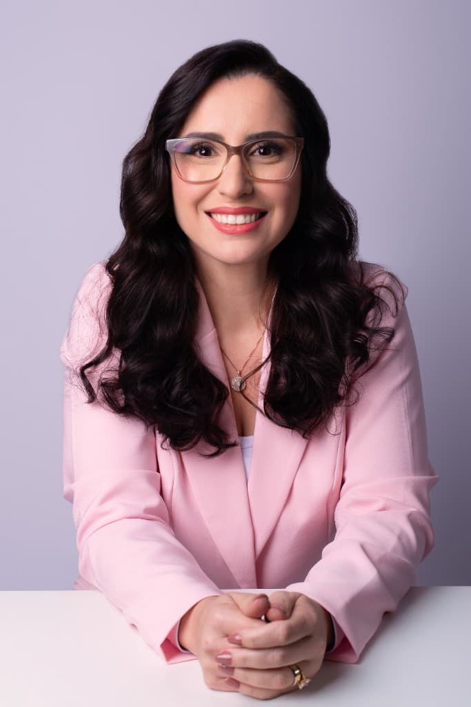 Dra. Daniela Tres Canassa, farmacêutica e consultora científica da DTC Consultoria Farmacêutica.